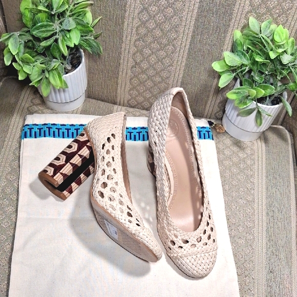 NEW! Tory Burch Grove Woven Heeled Pumps - Picture 1 of 10